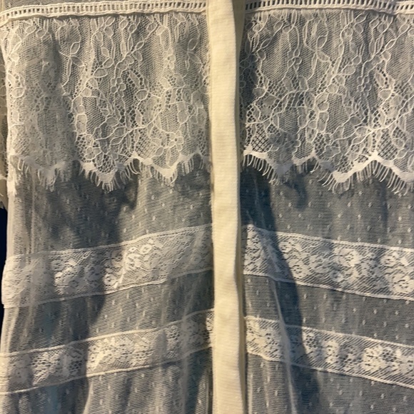 Express mesh cream button down shirt small - Picture 2 of 3